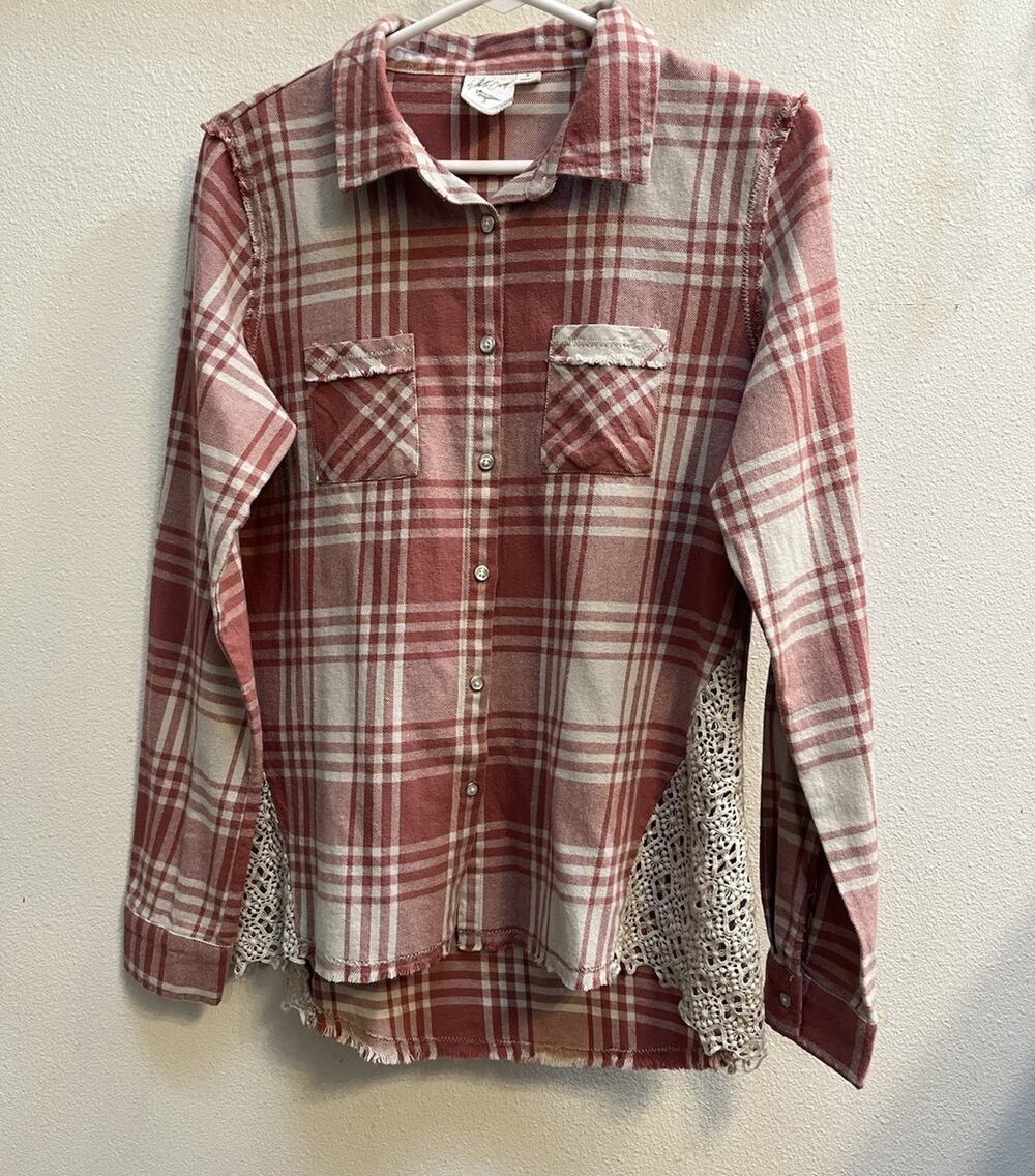 White Crow Women S Red/Pink Plaid Flannel Shirt Crochet Lace Insets Raw Hem
